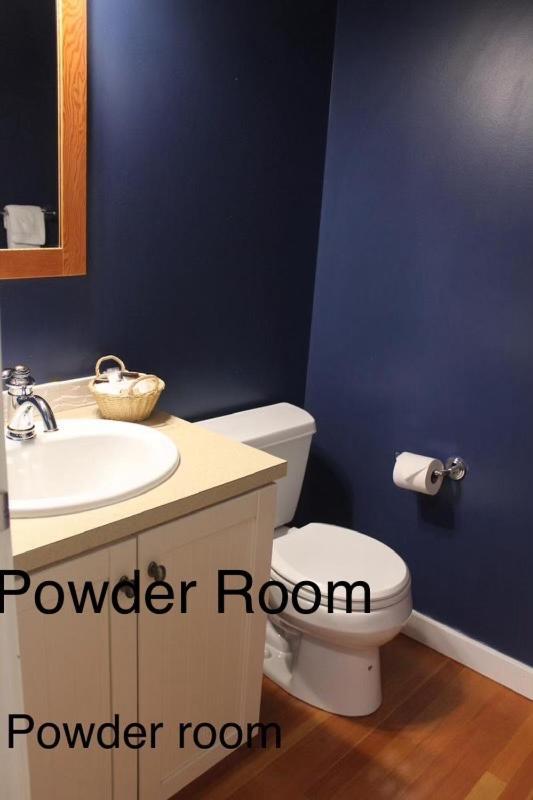Siennas Harbour House Apartment Tofino Bagian luar foto