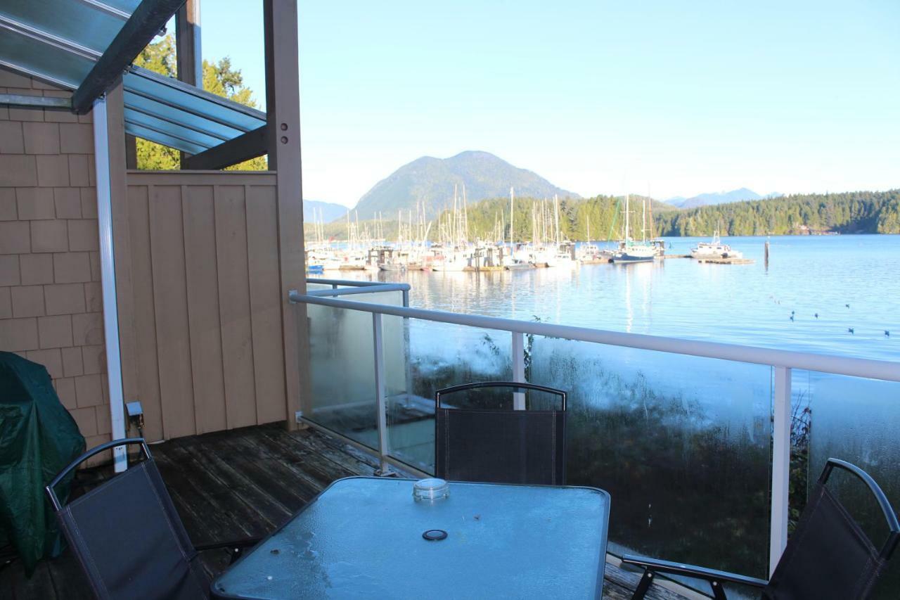 Siennas Harbour House Apartment Tofino Bagian luar foto